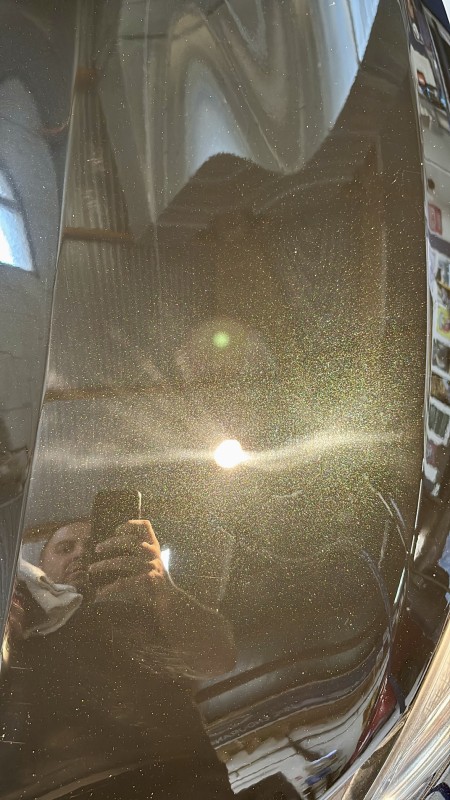 Préparation à la vente Renault Clio avec polissage one step et cire de protection