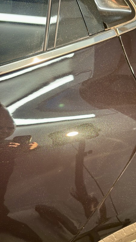 Préparation à la vente Renault Clio avec polissage one step et cire de protection