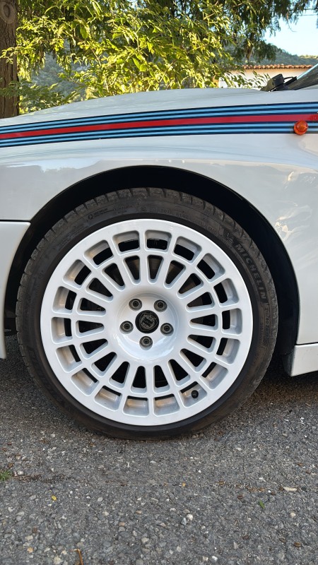 Polissage one step professionnel sur voiture de collection à La Ciotat et Toulon