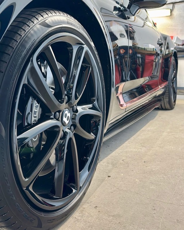 Traitement céramique CSL + Exo V5 sur Bentley Continental GT Panglossian – Brillance et protection extrême