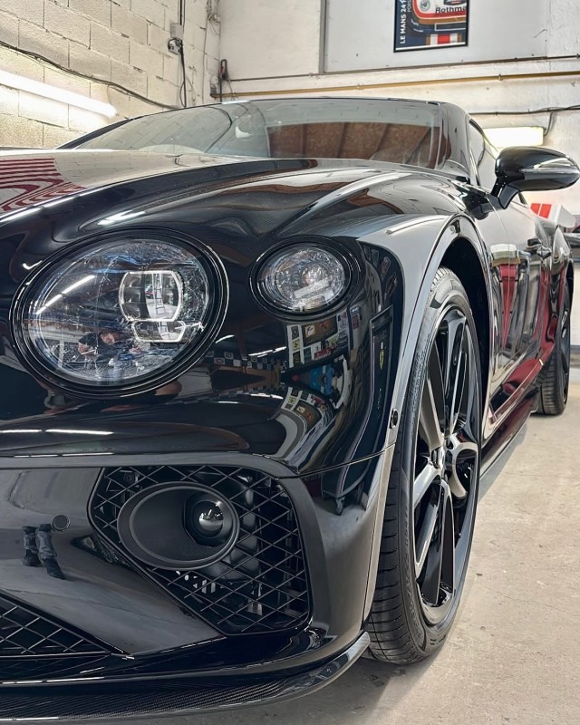 Traitement céramique CSL + Exo V5 sur Bentley Continental GT Panglossian – Brillance et protection extrême