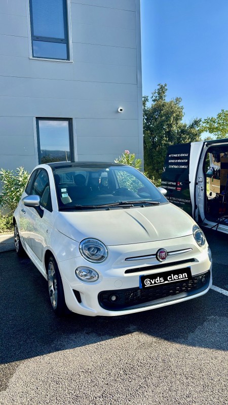 Obtenez un nettoyage vapeur complet pour Fiat 500 à domicile à La Ciotat et Toulon