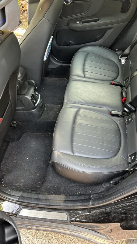 Nettoyage complet intérieur et traitement des cuirs pour Mini Cooper à La Ciotat
