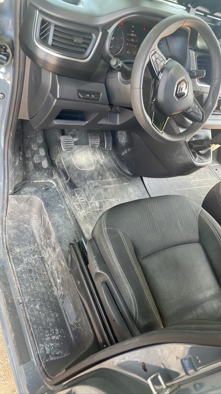 Nettoyage intérieur Renault Trafic – Shampoing des sièges et remise au propre complète