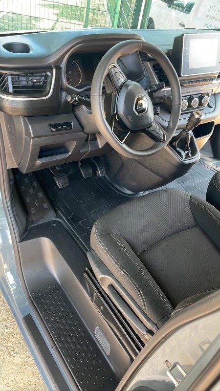 Nettoyage intérieur Renault Trafic – Shampoing des sièges et remise au propre complète