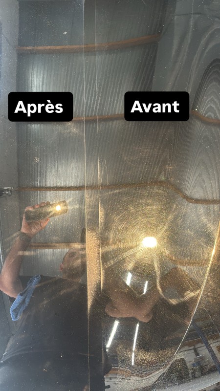 Préparation à la vente Renault Clio avec polissage one step et cire de protection