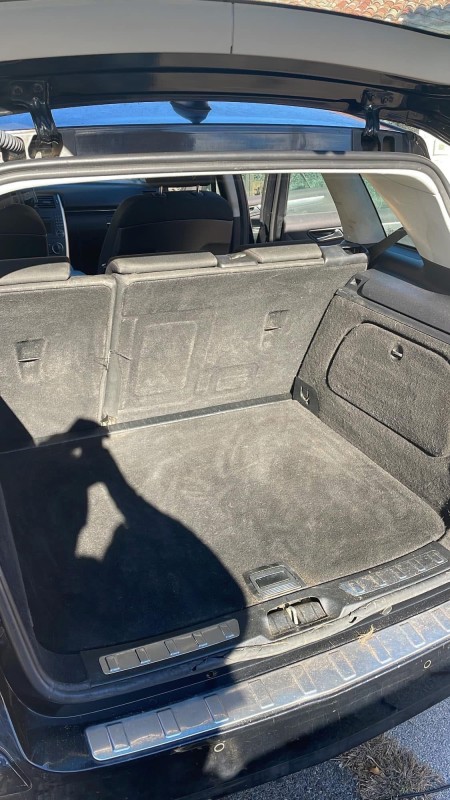 Nettoyage intérieur Mercedes Classe B – Shampoing complet et retrait intensif de poils d’animaux