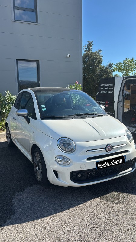 Obtenez un nettoyage vapeur complet pour Fiat 500 à domicile à La Ciotat et Toulon
