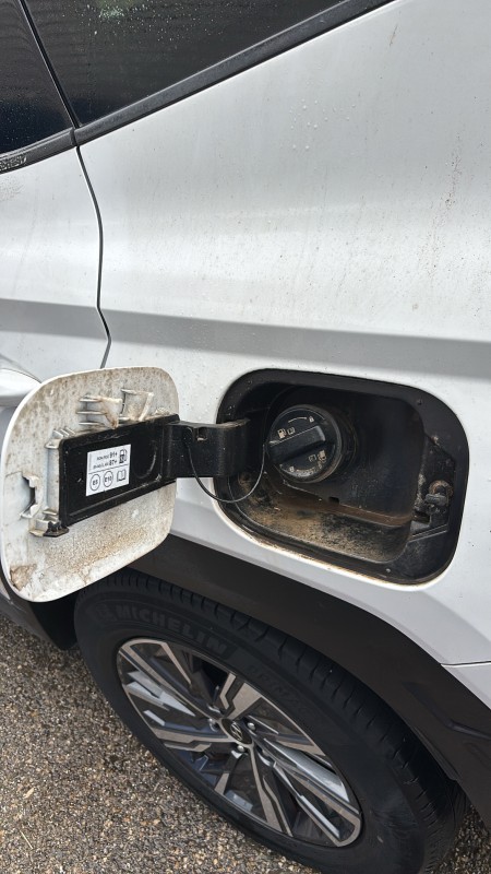 Nettoyage extérieur vapeur haut débit sur Hyundai Tucson avec finition premium à La Ciotat